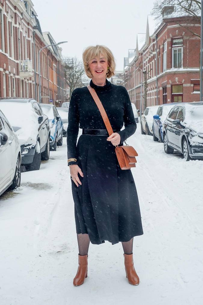 flared black midi skirt