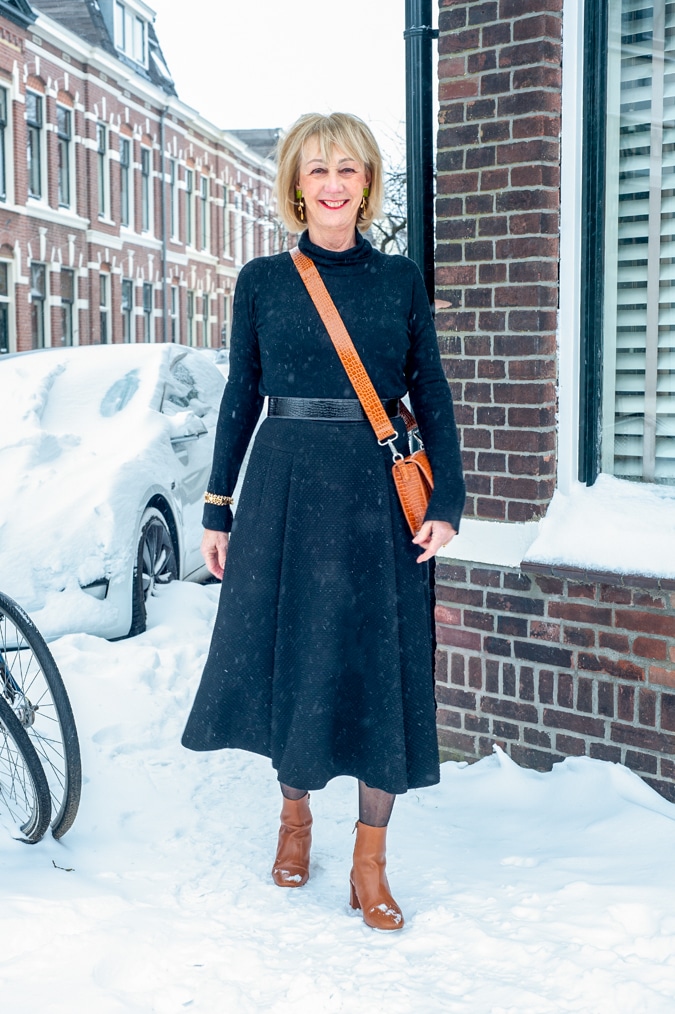 flared black midi skirt