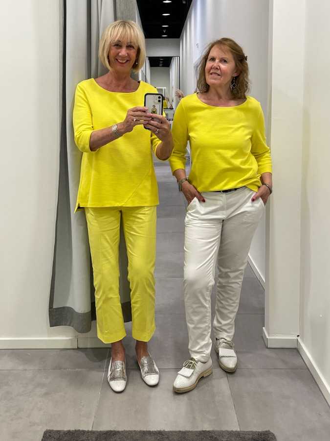 Marjolein and I in yellow