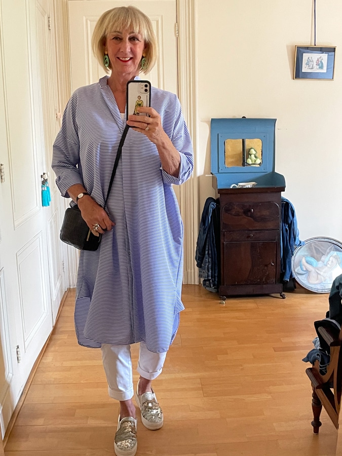 Outfit with blue and white striped dress shirt