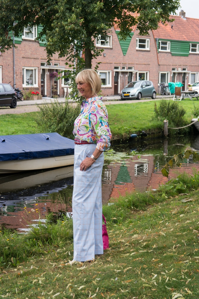 Wide blue trousers with cream perforated suede EIJK boots