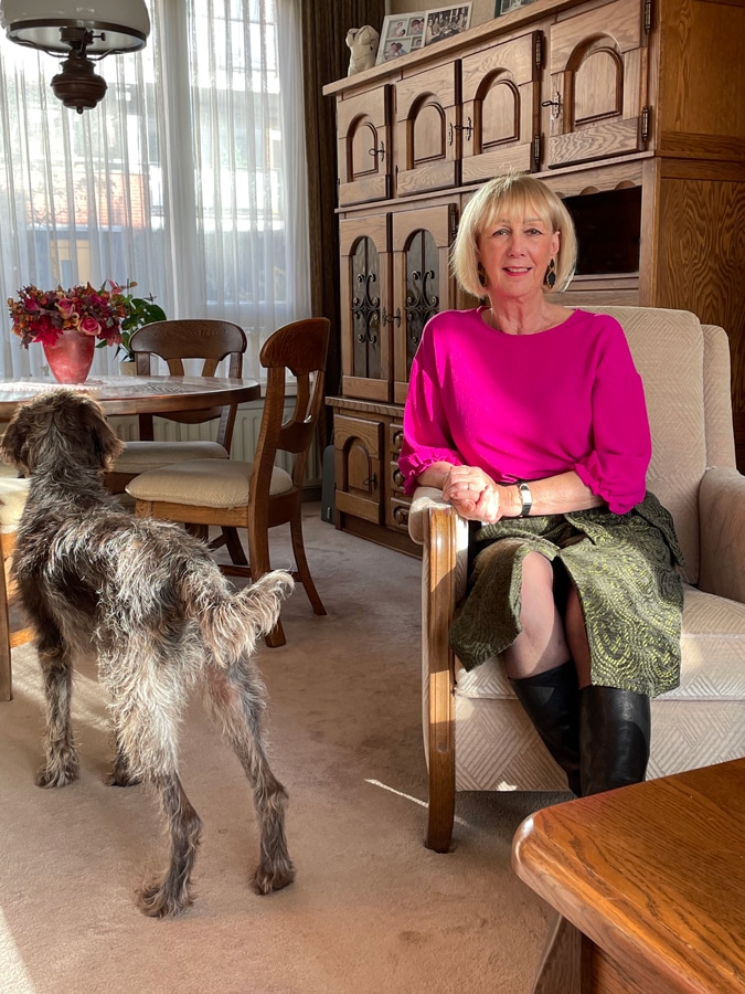 Essentiel outfit in fuchsia and green