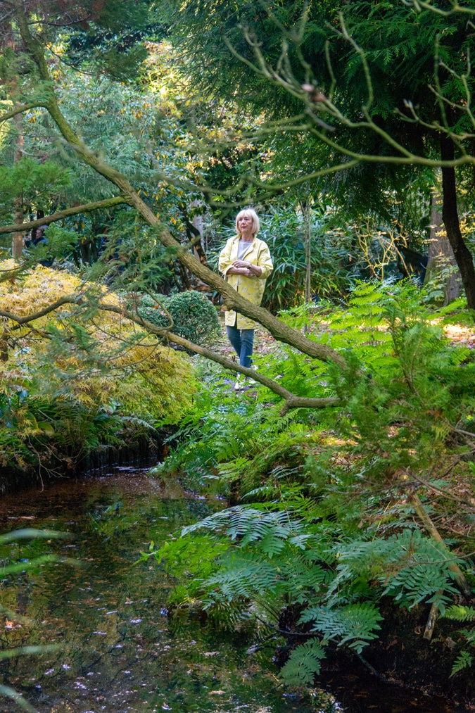 Simple grey top with a long yellow polka dot jacket