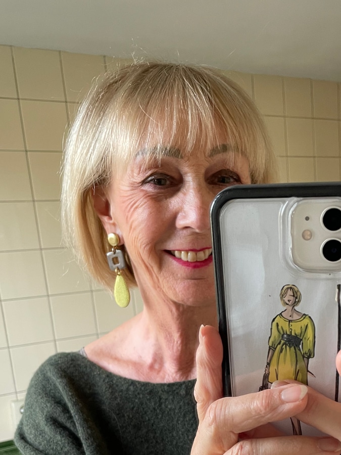 Earrings with stingray by Lara Design