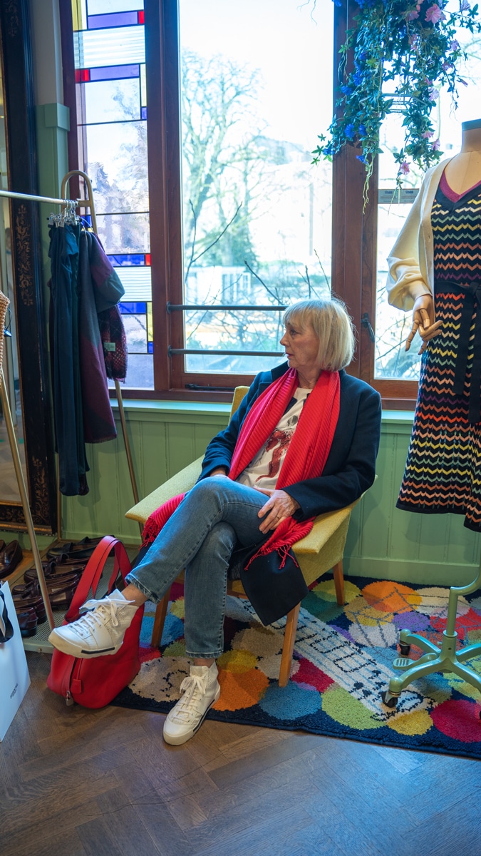 Jeans dress with a print top