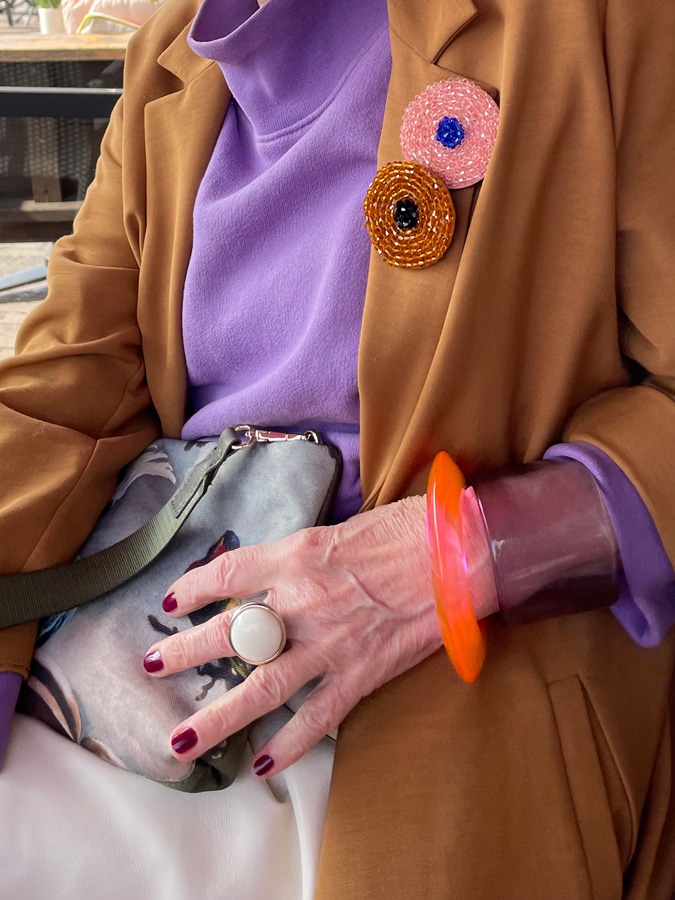 Close-up Misja's jewellery