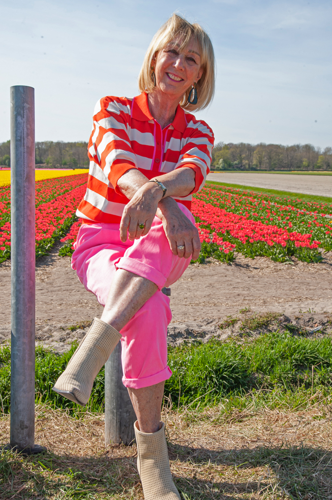 Colour blocking in a tulip field