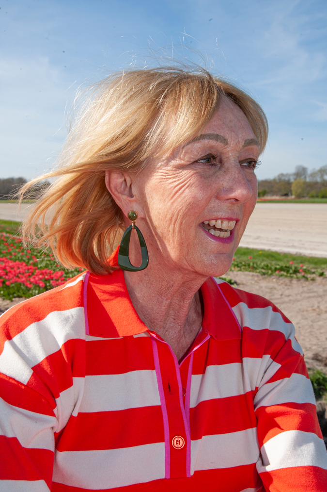 Colour blocking in a tulip field