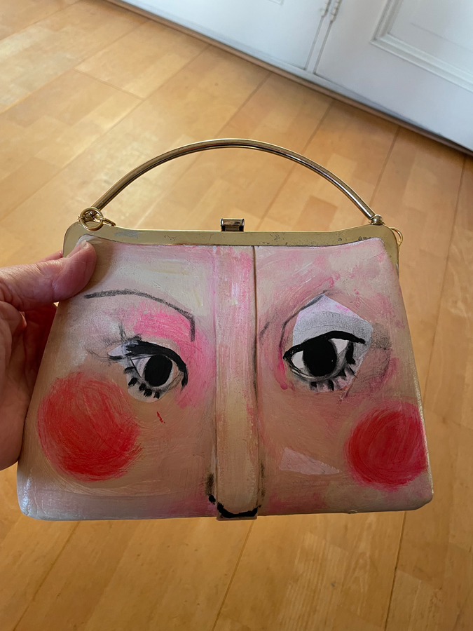 portrait bag other side