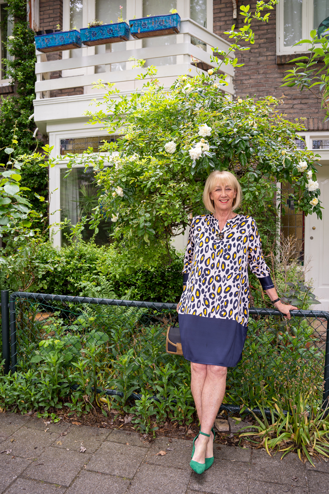 elegant dress in blue and yellow