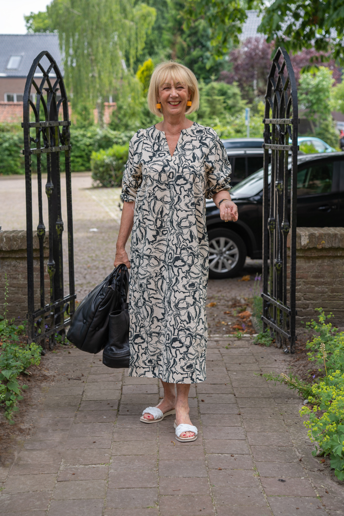 Long black and cream dress