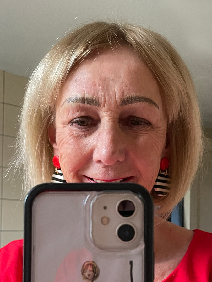 permanent make-up eyebrows