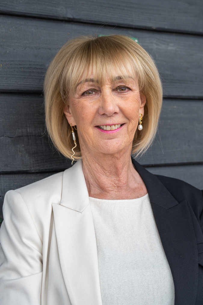 Pearl earrings by Lara Design