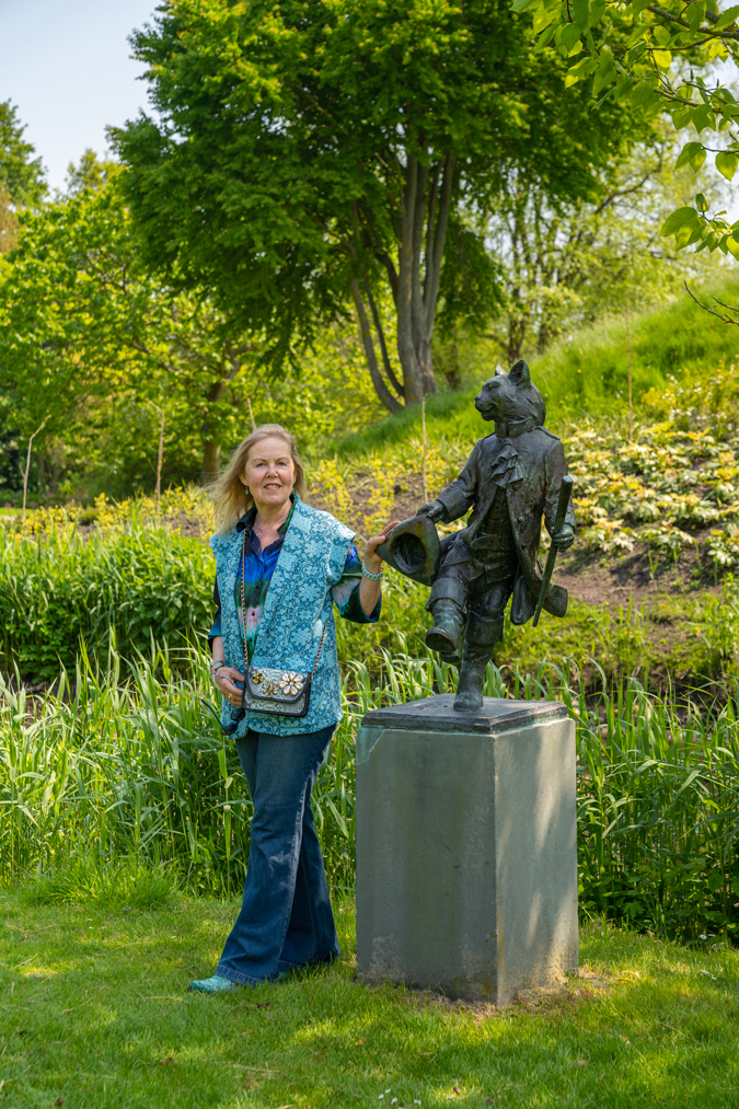 Marjolein with blue vest