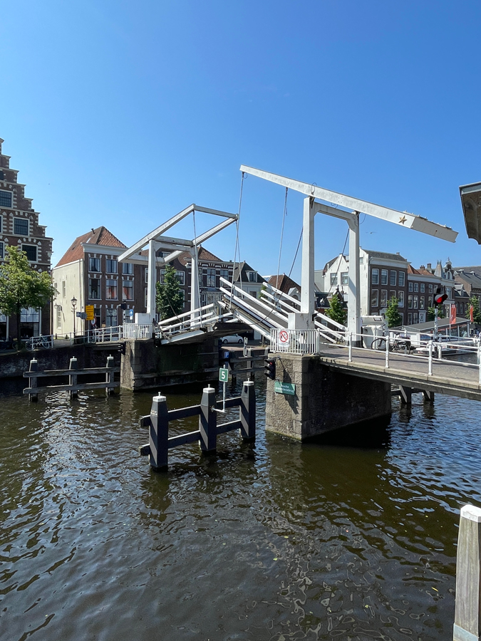 Drawbridge Haarlem (closing)