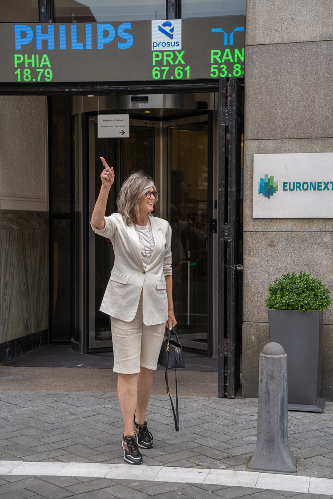 Janna of @Timelessstyle.nl on Instagram