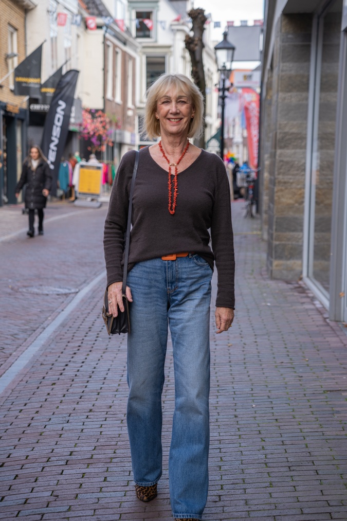 Wide leg jeans with a brown jumper