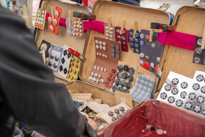 Buttons at the Noordermarkt Amsterdam