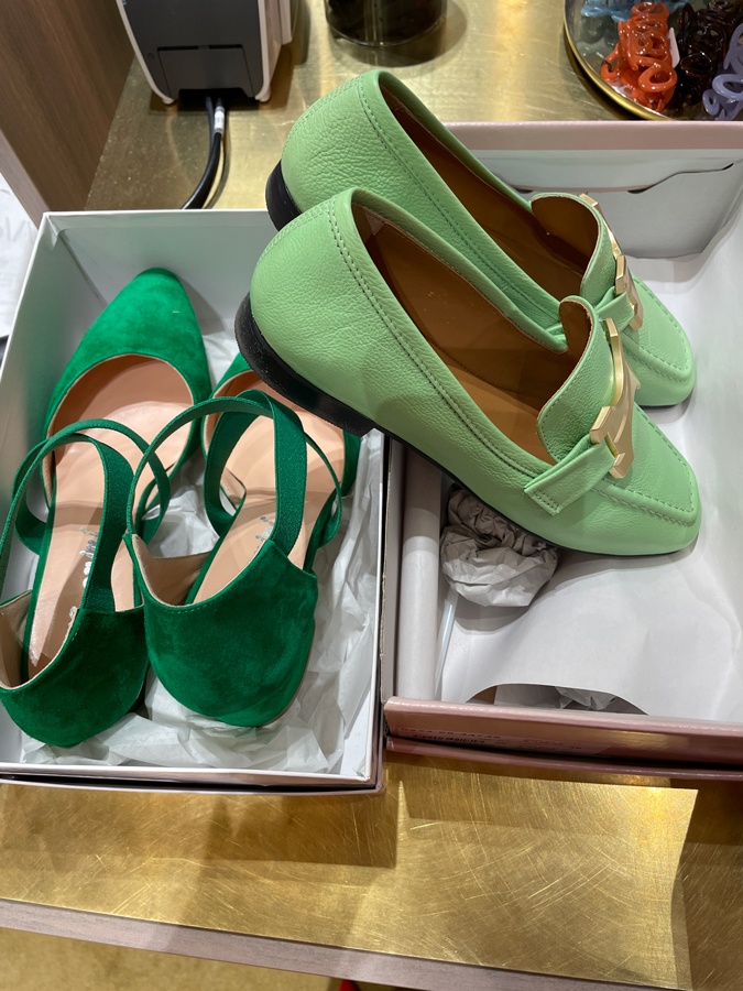 new green summer shoes