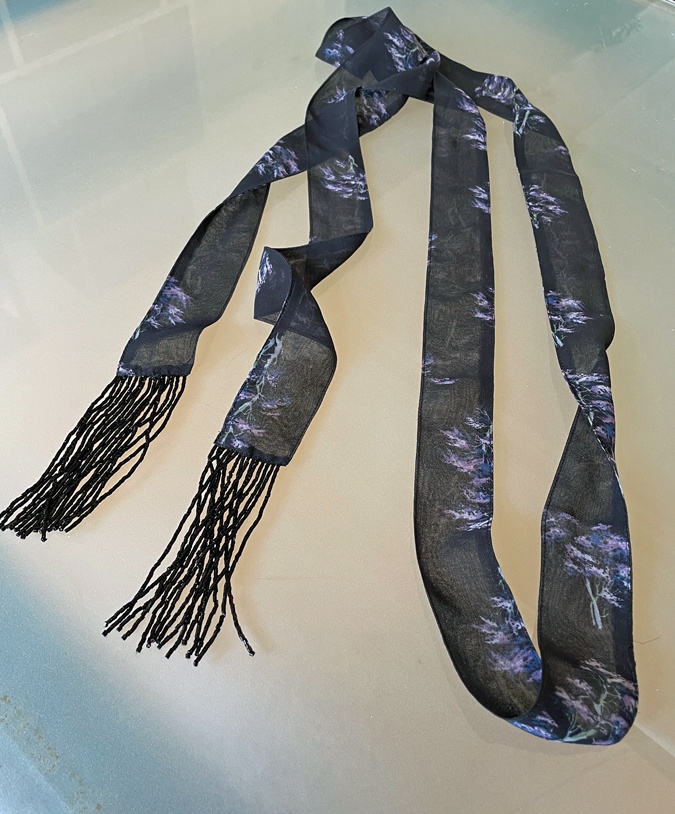 Scarf present Marjolein