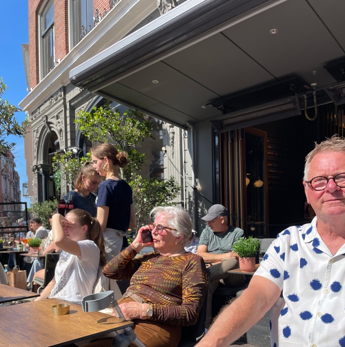 Terrace in the sun Ron