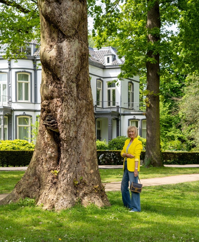 Yellow blazer with wide leg jeans