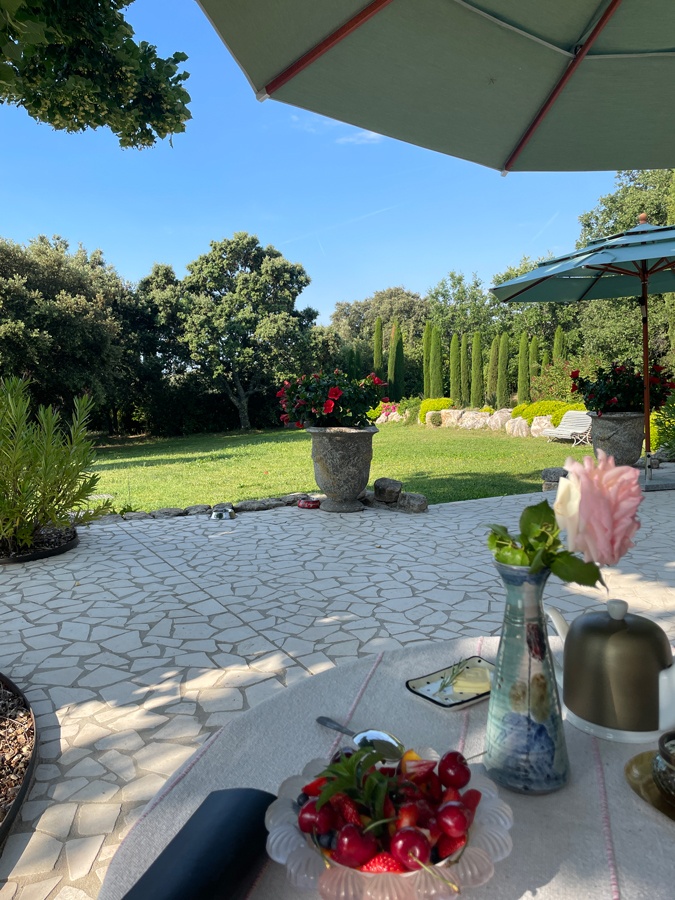 Breakfast at Les Jardins de Sitaara