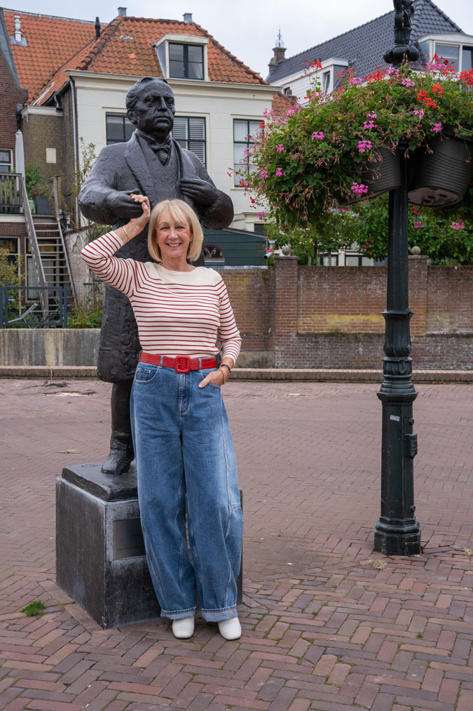 Barrel jeans with a red and cream striped top