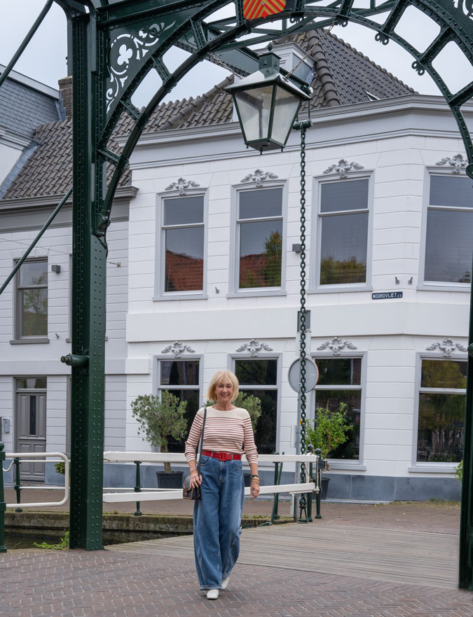 Barrel jeans with a red and cream striped top