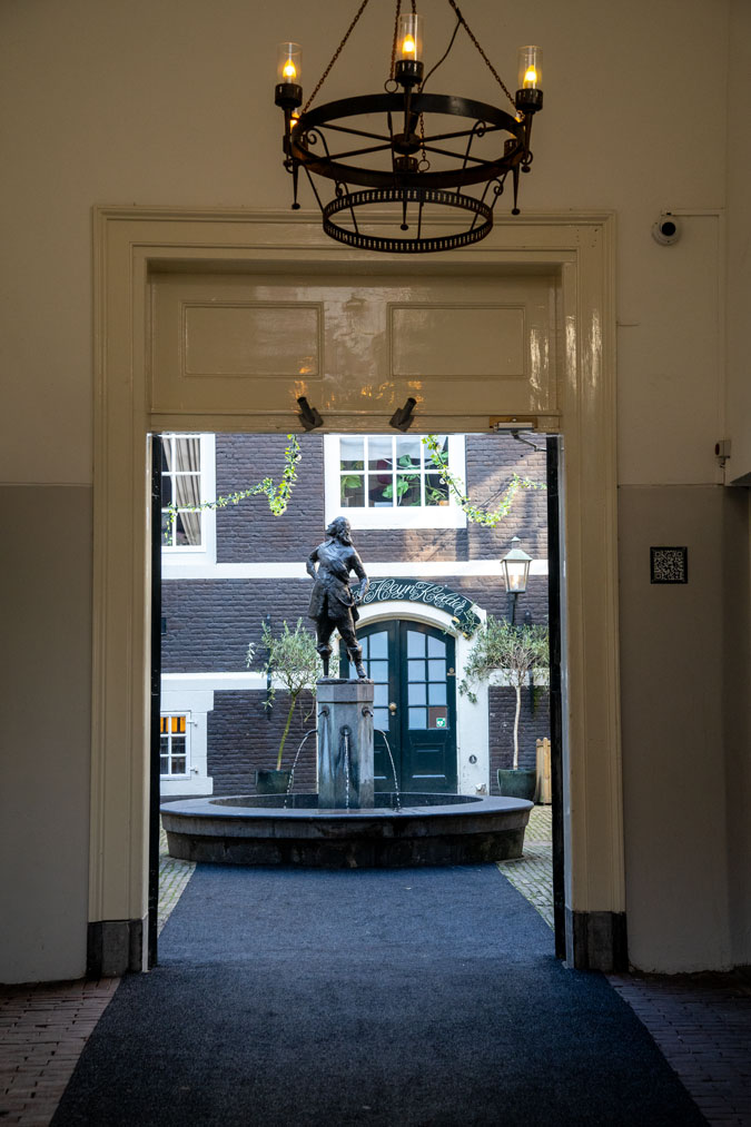 Statue of Peter Stuyvesant