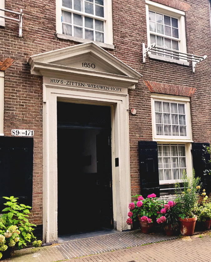 Entrance to Karthuizerhofje