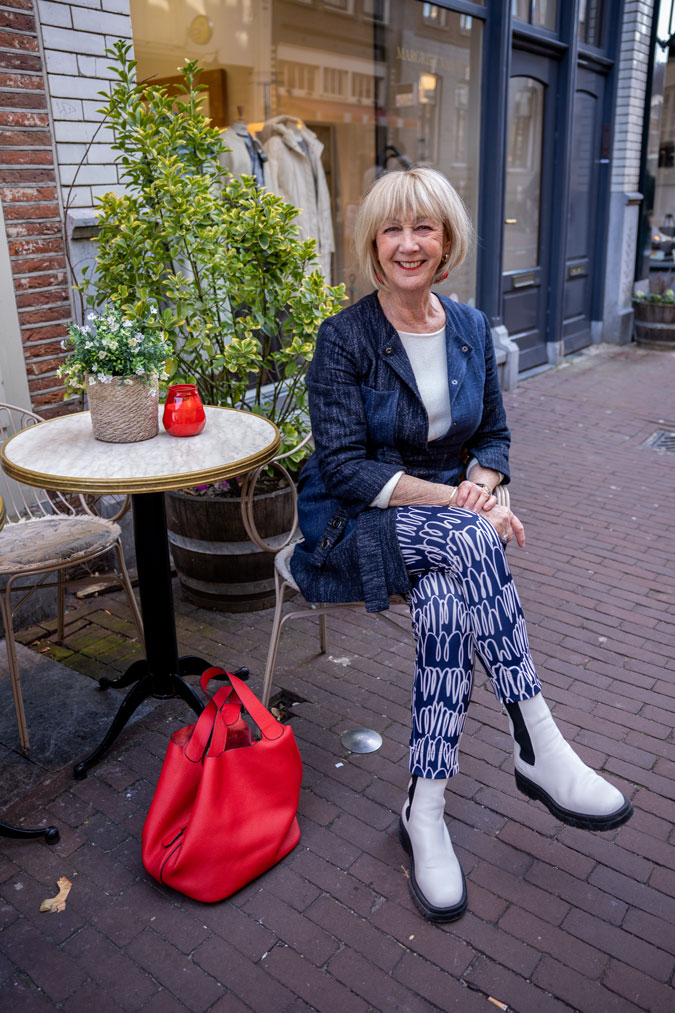 Blue Sportmax dress with blue and white leggings