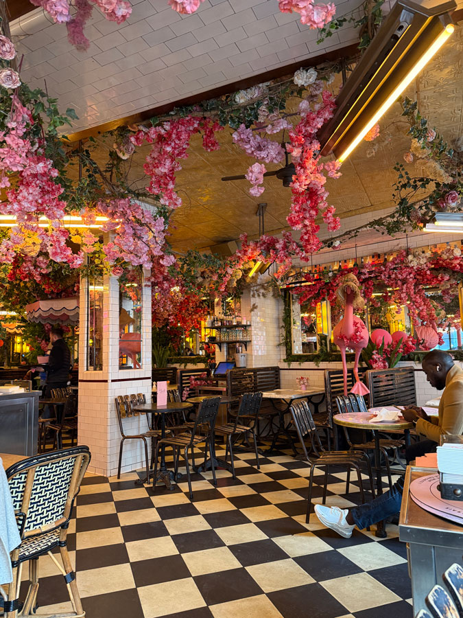 Instagrammable restaurant at Le Marais