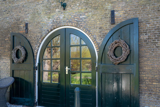 Picturesque houses near Delft