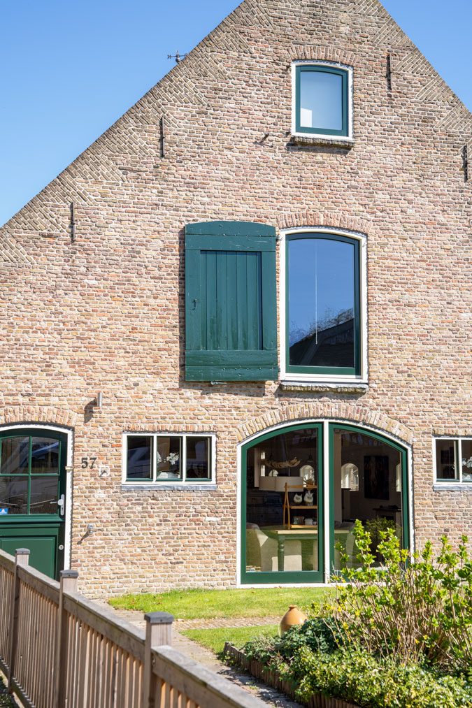 Picturesque houses near Delft