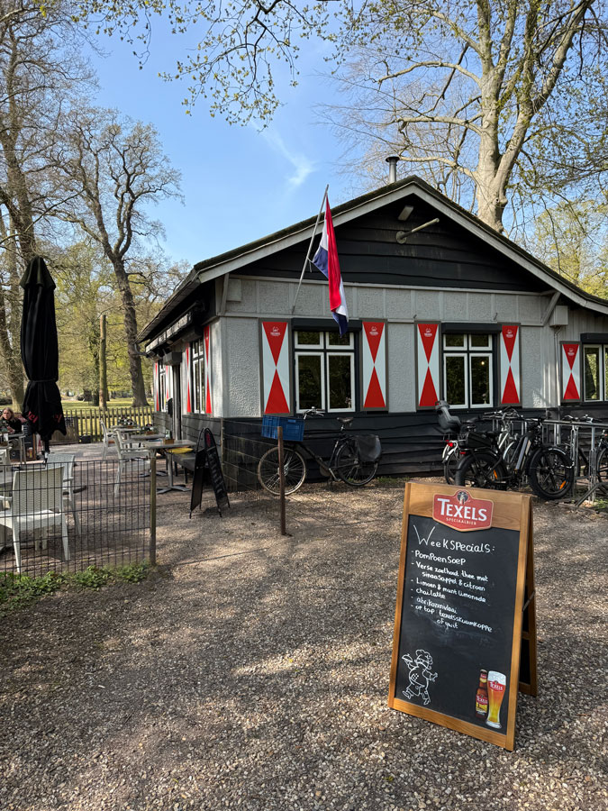 Restaurant in the park