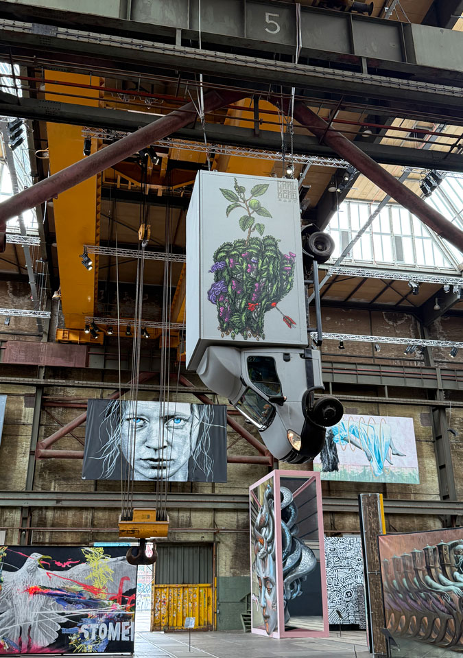 Mural art at Straat Museum artist Carl Kenz