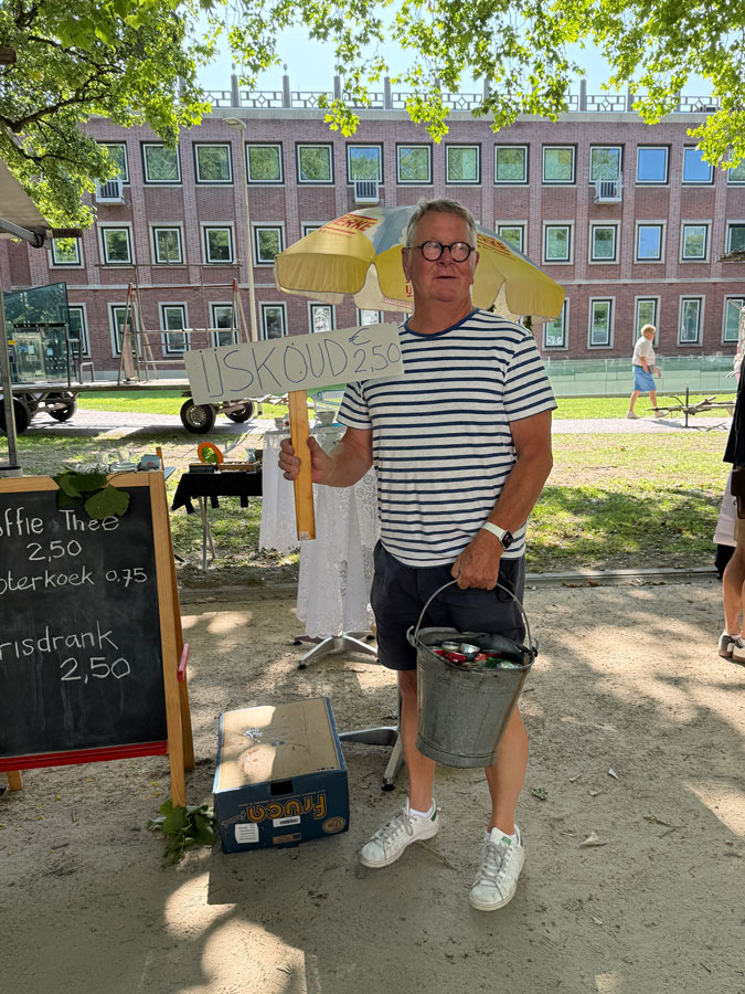Ron trying to sell ice cold drinks at the Antique Market