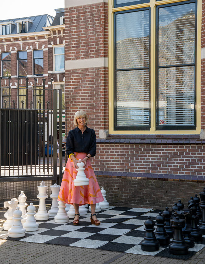 Pink patterned skirt with a black shirt