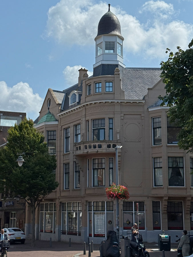 Building in The Hague