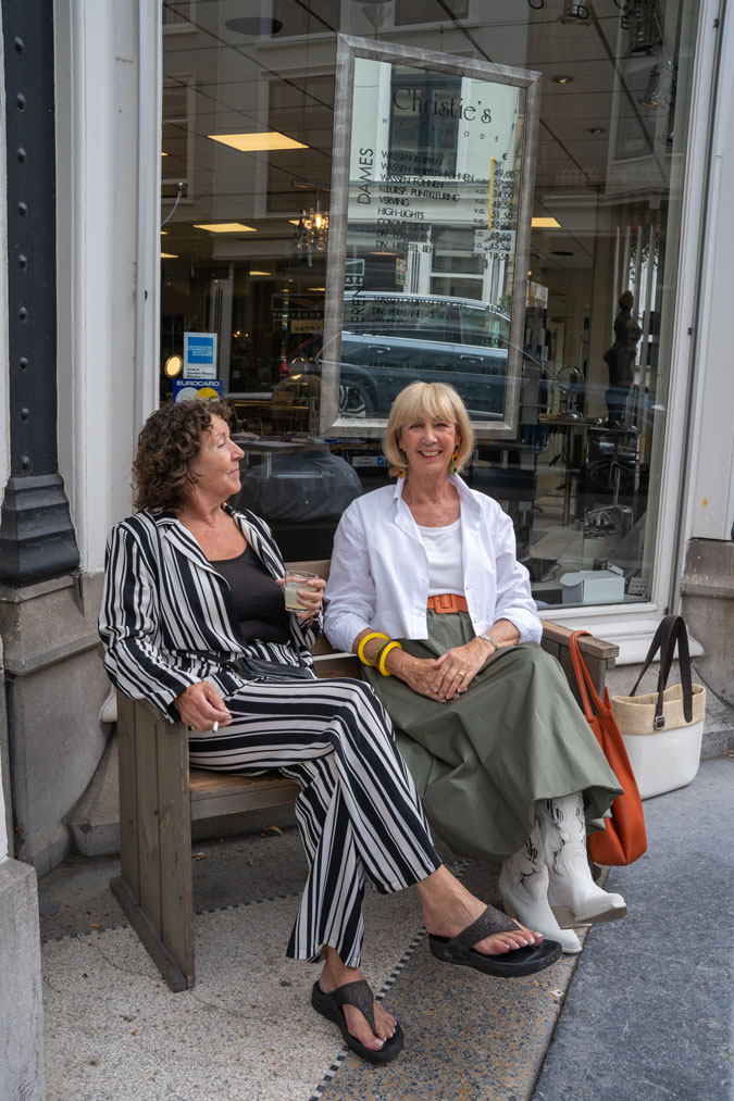 Green balloon skirt with a white jacket