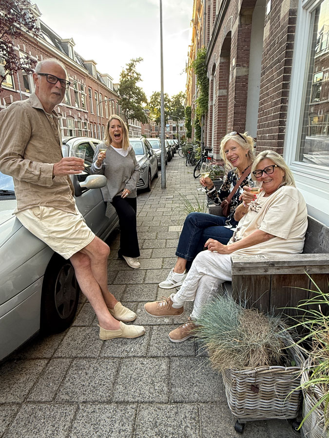 Photo assignment In Touch