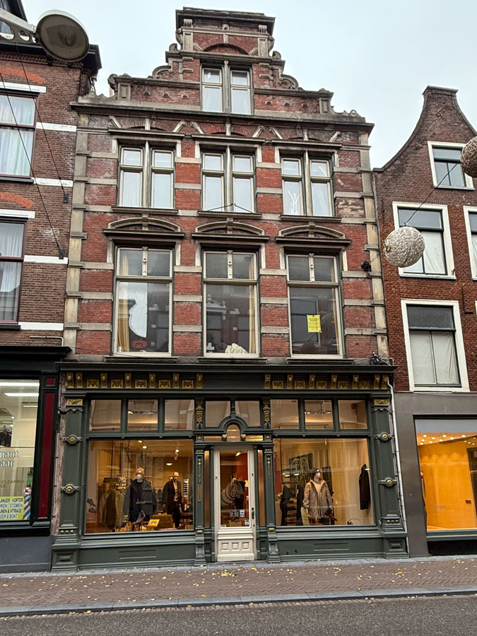 Building in Leiden