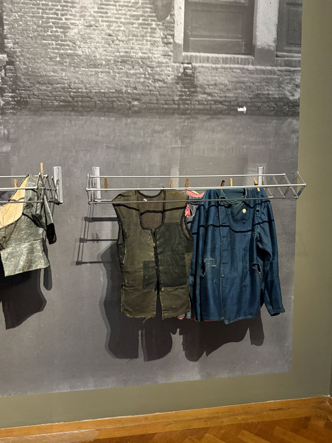Clothes worn by the poor people Kunstmuseum The Hague
