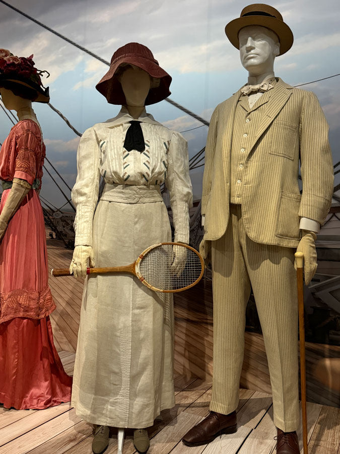 Clothes Titanic and Fashion Kunstmuseum The Hague