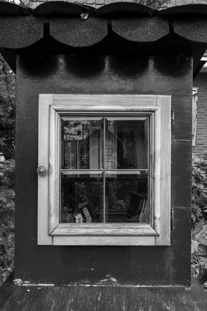 Photo assignment Black and white Window
